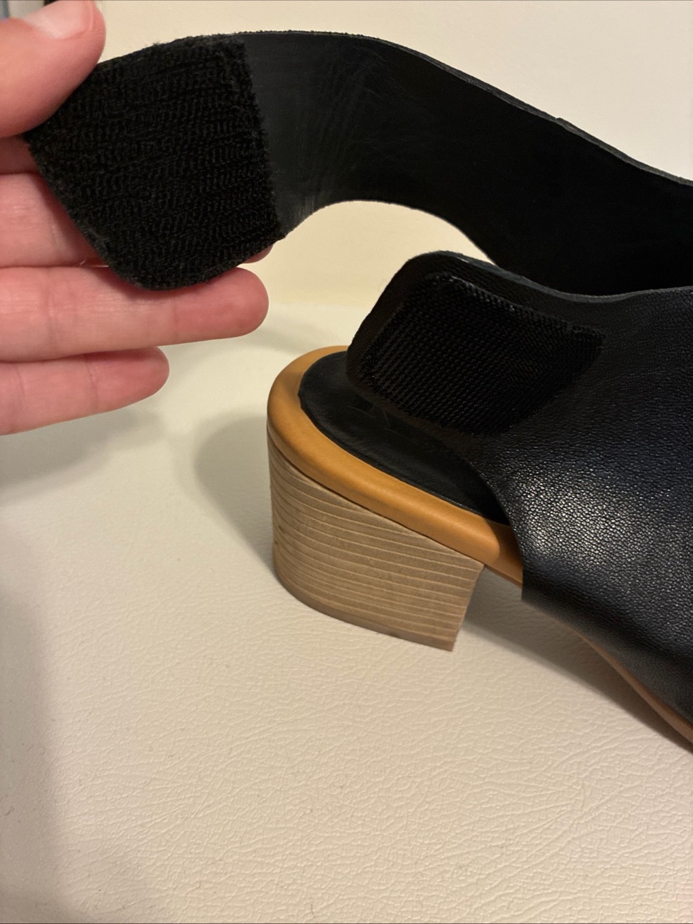 Korks by Kork-Ease Cayleigh Black Leather Block Heel Sandals Size 7.5M Open Toe - Picture 10 of 10